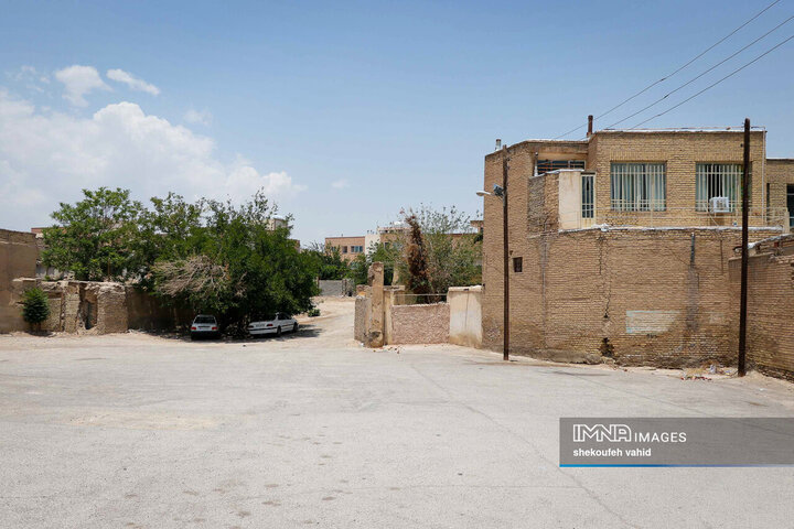 بازدید استاندار اصفهان از مسجد جامع