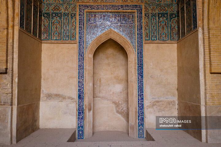 بازدید استاندار اصفهان از مسجد جامع