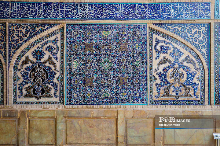 بازدید استاندار اصفهان از مسجد جامع