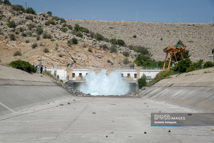 رهاسازی حق‌آبه تالاب بختگان