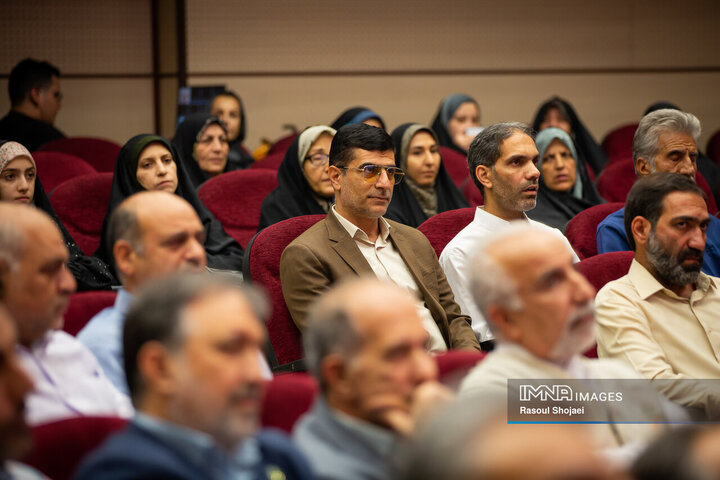 آیین افتتاح کانون خادمیاران رضوی شهدای خدمت در اصفهان