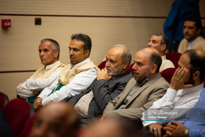 آیین افتتاح کانون خادمیاران رضوی شهدای خدمت در اصفهان