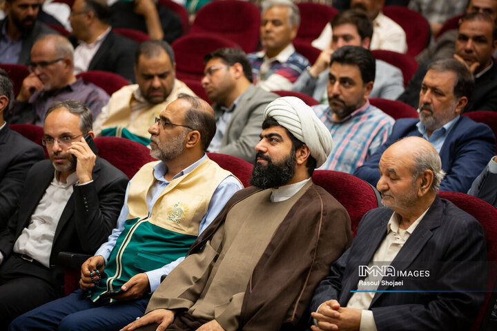 آیین افتتاح کانون خادمیاران رضوی شهدای خدمت در اصفهان