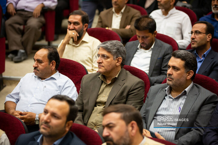 آیین افتتاح کانون خادمیاران رضوی شهدای خدمت در اصفهان