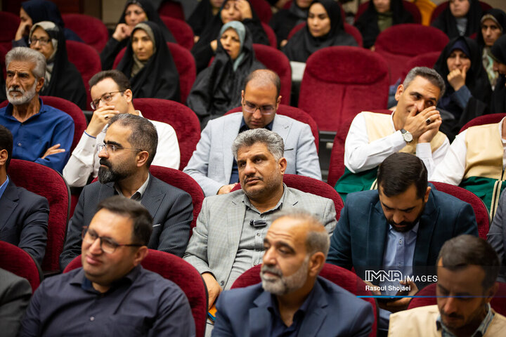 آیین افتتاح کانون خادمیاران رضوی شهدای خدمت در اصفهان