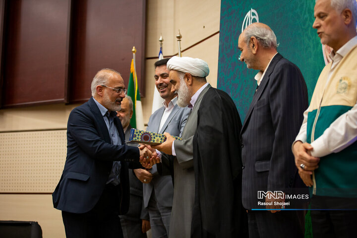 آیین افتتاح کانون خادمیاران رضوی شهدای خدمت در اصفهان