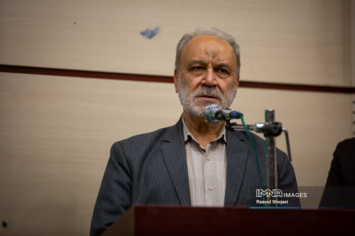 امور دهه کرامت در شهر اصفهان مردمی انجام شد