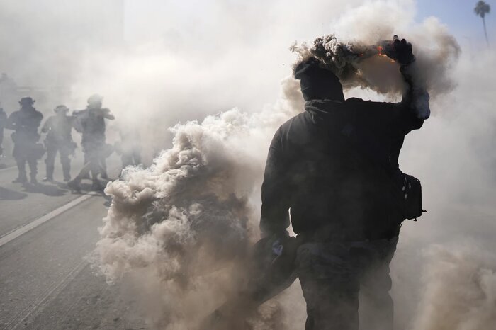 سومین روز اعتراضات مهاجرتی آمریکا در قاب تصویر