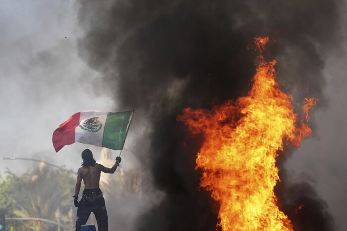 سومین روز اعتراضات مهاجرتی آمریکا در قاب تصویر