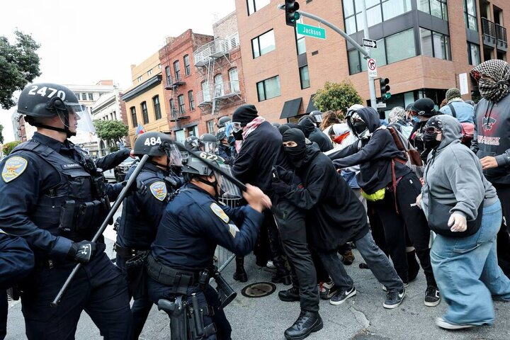 ایالات متحده سرکوب