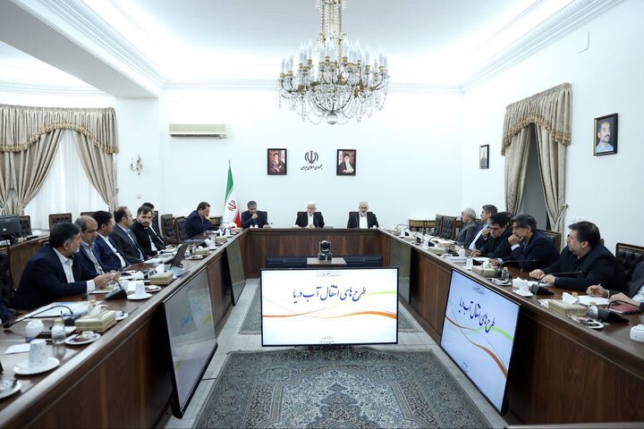 اجرای طرح‌های انتقال آب دریا؛ اولویت اول دولت در سال جاری