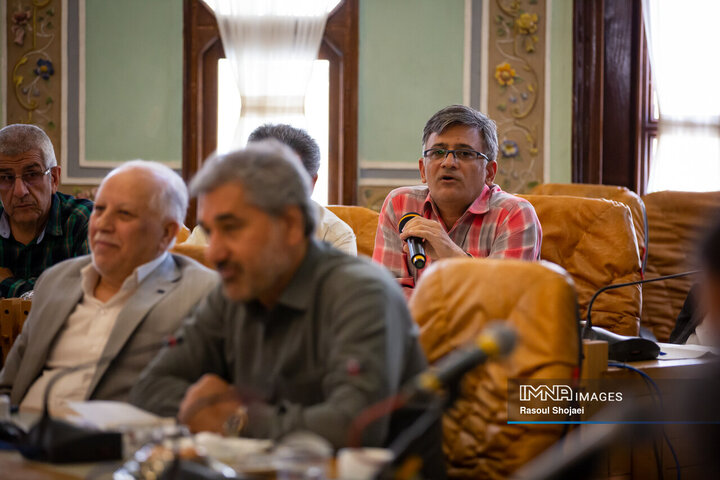 نشست خبری مدیر منطقه یک شهرداری اصفهان