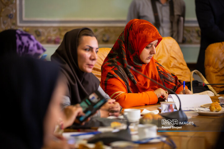 نشست خبری مدیر منطقه یک شهرداری اصفهان