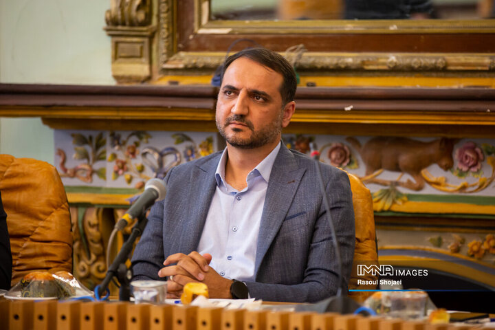 نشست خبری مدیر منطقه یک شهرداری اصفهان