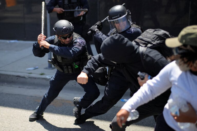 ایالات متحده سرکوب!