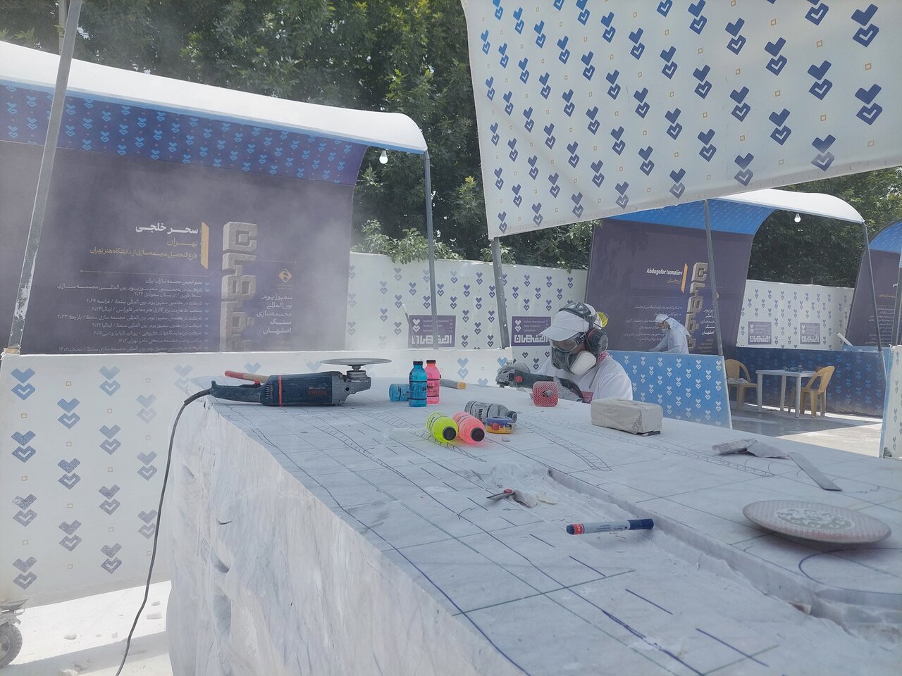 اینجا از دل خاموشی سنگ، زیبایی برمی‌خیزد