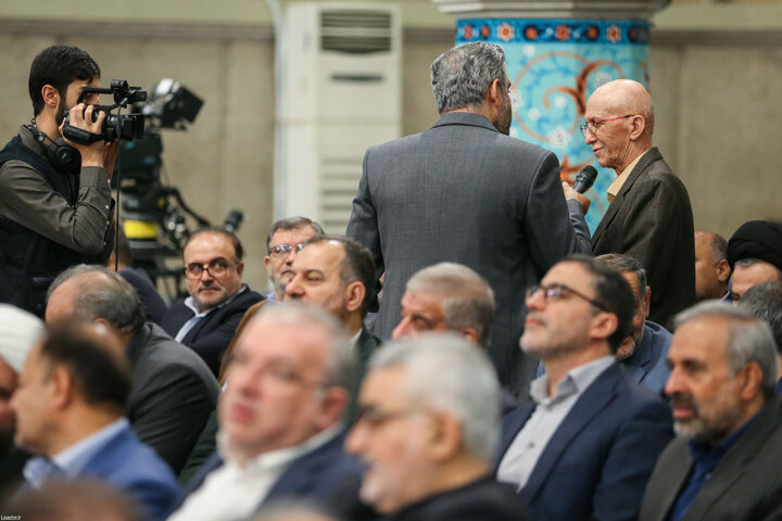 دیدار نمایندگان مجلس شورای اسلامی با رهبر انقلاب