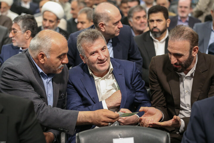 دیدار نمایندگان مجلس شورای اسلامی با رهبر انقلاب