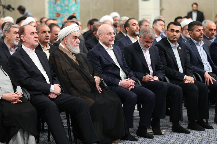 دیدار نمایندگان مجلس شورای اسلامی با رهبر انقلاب