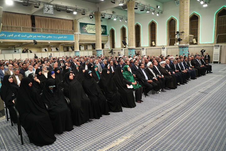 دیدار نمایندگان مجلس شورای اسلامی با رهبر انقلاب