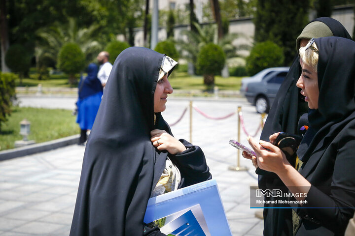 در حاشیه جلسه هیئت دولت