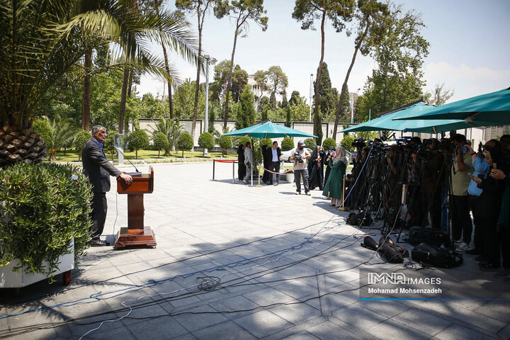 در حاشیه جلسه هیئت دولت