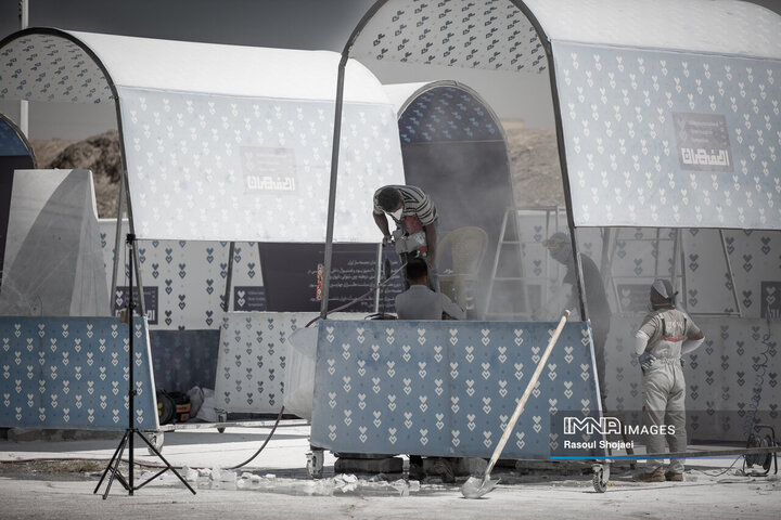 نخستین سمپوزیوم بین‌المللی مجسمه‌سازی سنگ در اصفهان