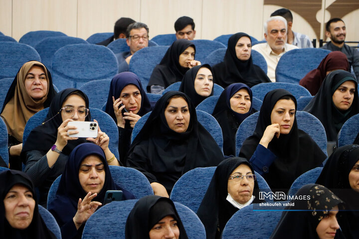 آئین تکریم و معارفه رئیس دانشگاه فرهنگیان استان اصفهان