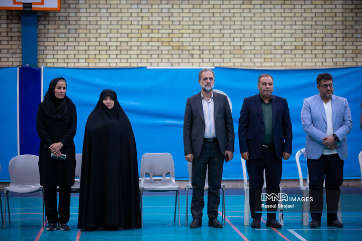 اختتامیه سومین دوره مسابقات دژبال بانوان شاغل در شهرداری اصفهان