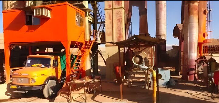 خرم‌آباد صاحب کارخانه جدید آسفالت می‌شود