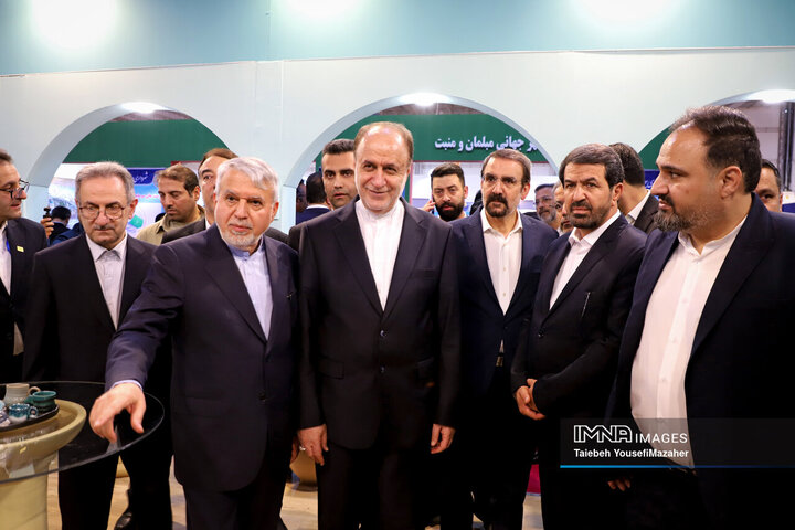 نمایشگاه تخصصی گردشگری سلامت اکو در همدان