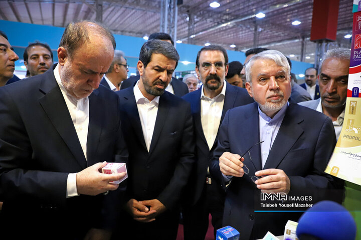 نمایشگاه تخصصی گردشگری سلامت اکو در همدان