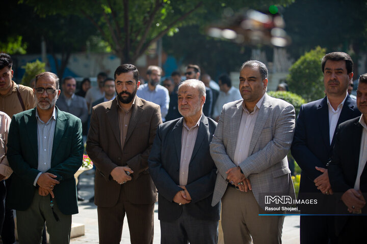 آیین بهره‌برداری از گذر صنایع دستی اصفهان