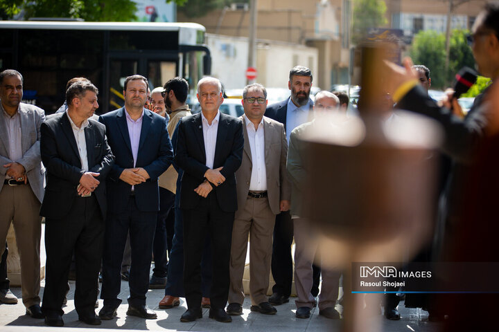 آیین بهره‌برداری از گذر صنایع دستی اصفهان