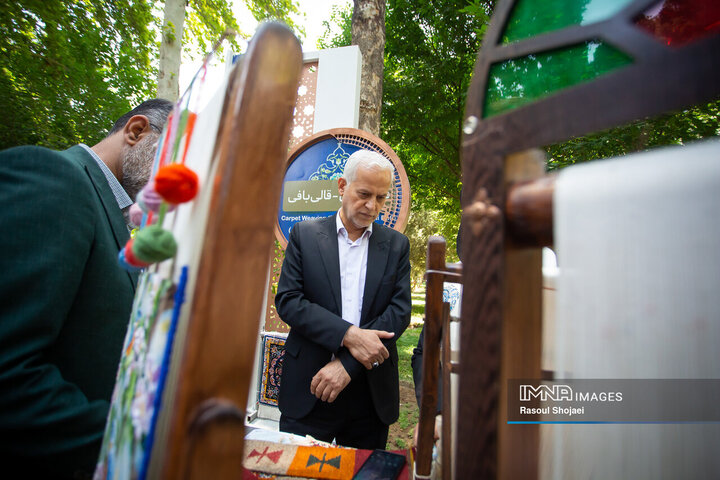 آیین بهره‌برداری از گذر صنایع دستی اصفهان