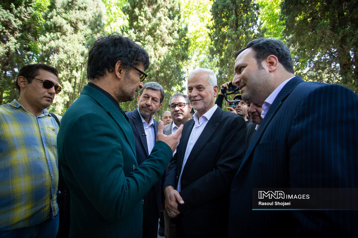 آیین بهره‌برداری از گذر صنایع دستی اصفهان