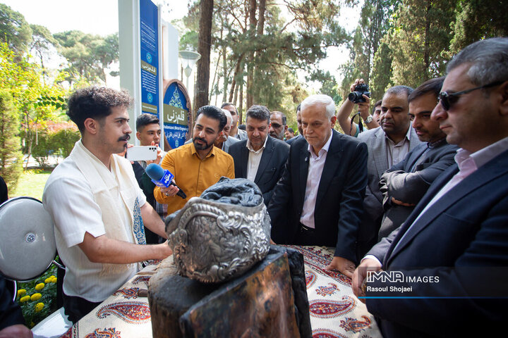 آیین بهره‌برداری از گذر صنایع دستی اصفهان