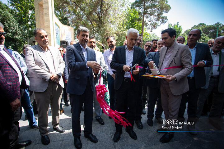 آیین بهره‌برداری از گذر صنایع دستی اصفهان