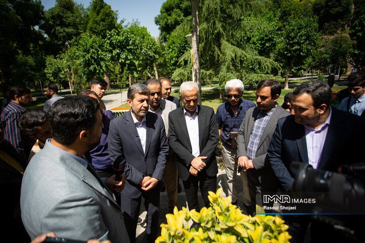 آیین بهره‌برداری از گذر صنایع دستی اصفهان