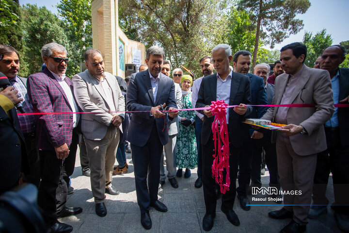 آیین بهره‌برداری از گذر صنایع دستی اصفهان