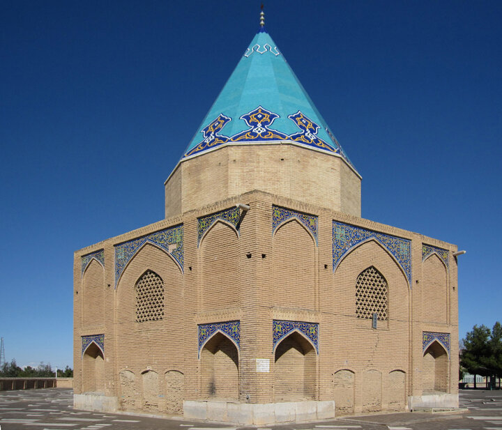 عرفان اسلامی برآمده از متن قرآن است