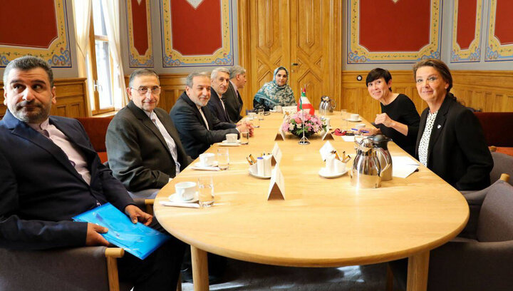 عراقچی با رئیس کمیسیون سیاست خارجی و دفاعی پارلمان نروژ دیدار کرد