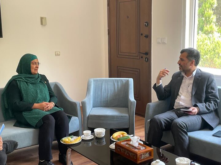 وعده ۱۰۰ میلیاردی نماینده زرتشتیان برای بازسازی ورزشگاه شهید نصیری یزد