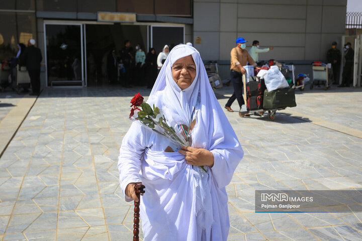 بازگشت اولین گروه حجاج اصفهانی از حج تمتع