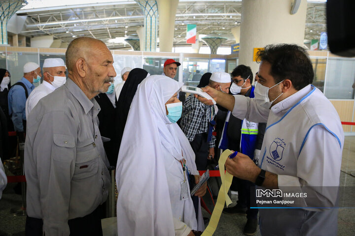 بازگشت اولین گروه حجاج اصفهانی از حج تمتع