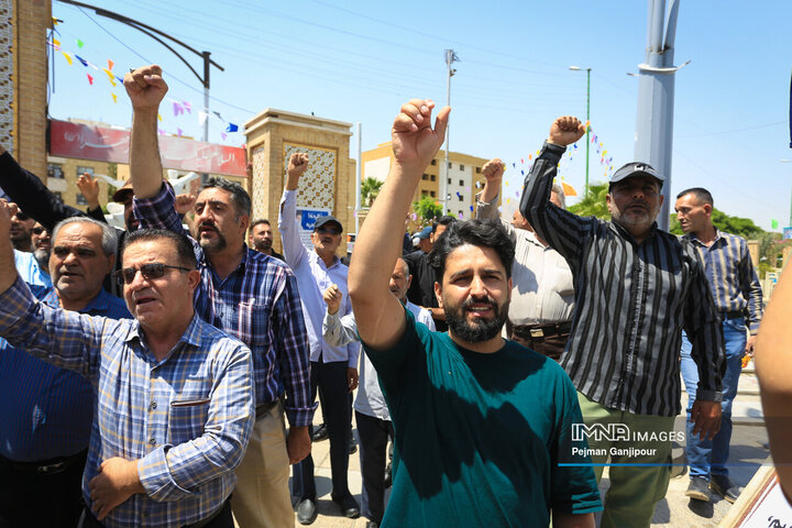 تجمع مردم اصفهان در محکمیت تجاوز رژیم صهیونیستی به کشور