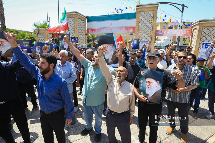 تجمع مردم اصفهان در محکمیت تجاوز رژیم صهیونیستی به کشور