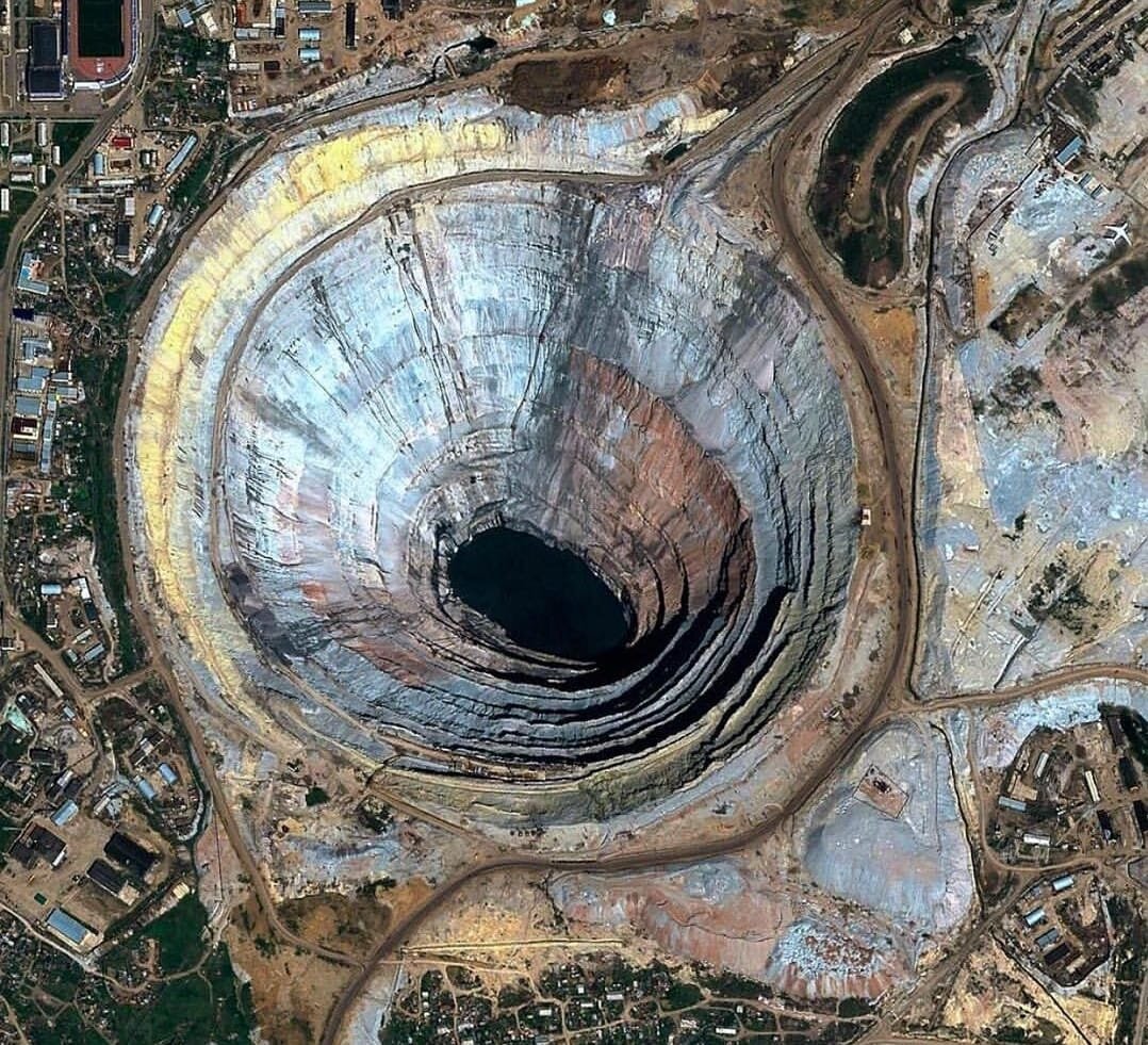 سفر به ژرفای زمین با عمیقترین حفرههای جهان