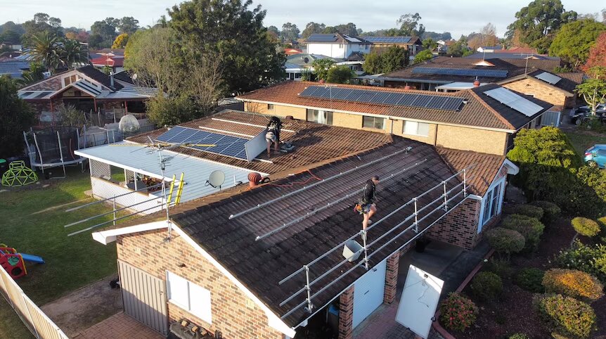 استرالیا در آستانه بحران زبالههای خورشیدی