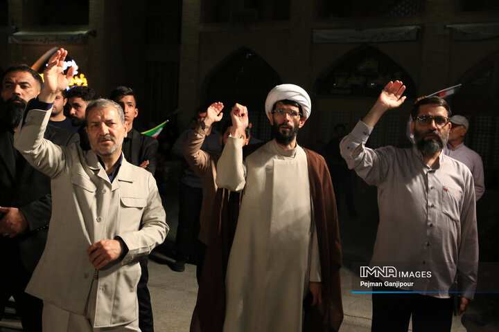 اجتماع خودجوش و حماسی مردم اصفهان در پشتیبانی انتقام ملی از رژیم صهیونی